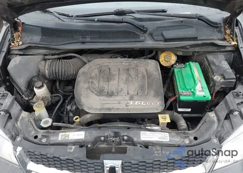 2016 Dodge Grand Caravan Sxt from USA, damaged, VIN 2C4RDGCG8GR322060